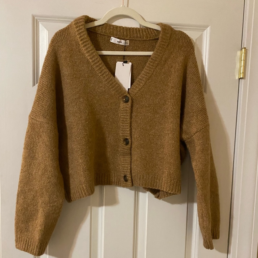 NWT Mango tan cardigan. Size S. So cute!